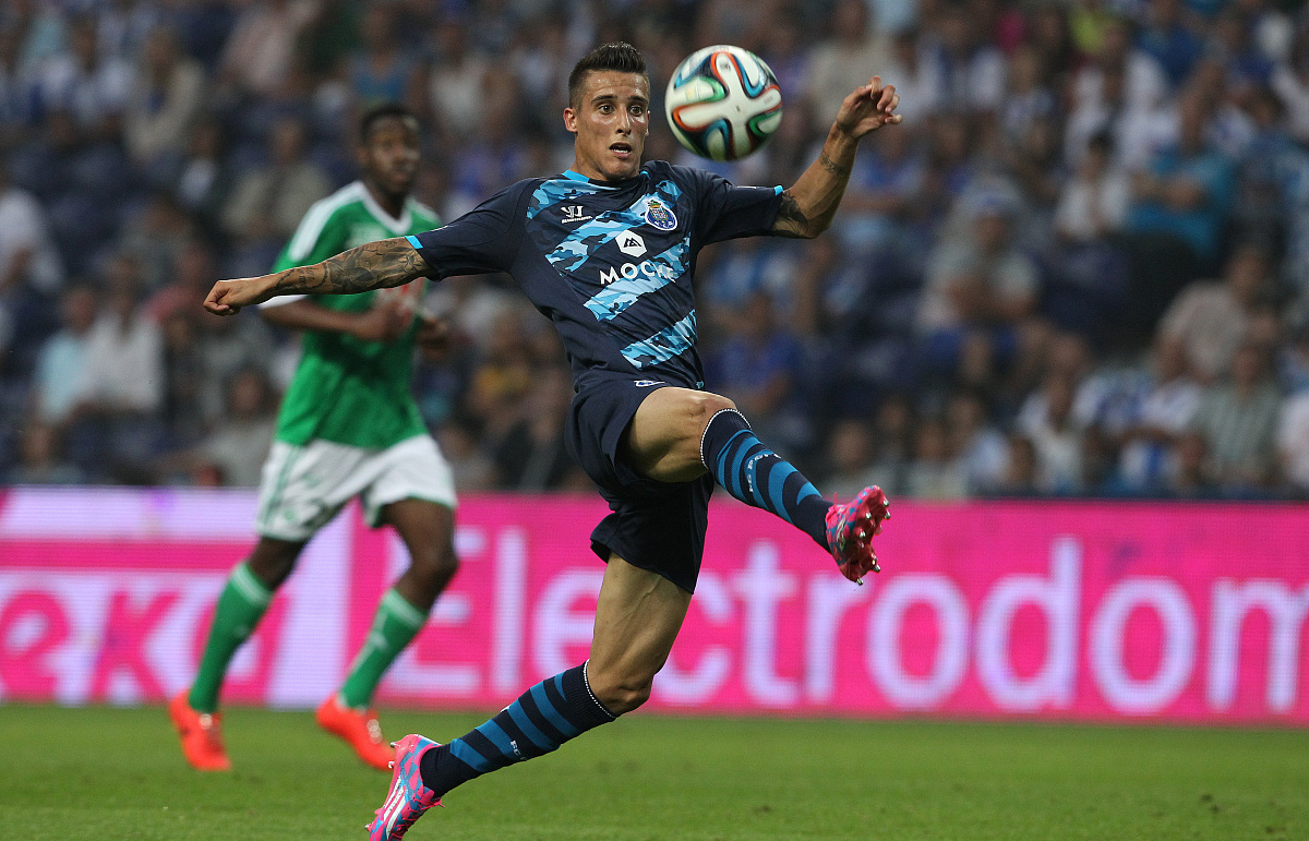 九游官网关于阿贾克斯发布备战花絮；赛后强势反弹；葡超任务艰巨；年轻球员得到机会的信息