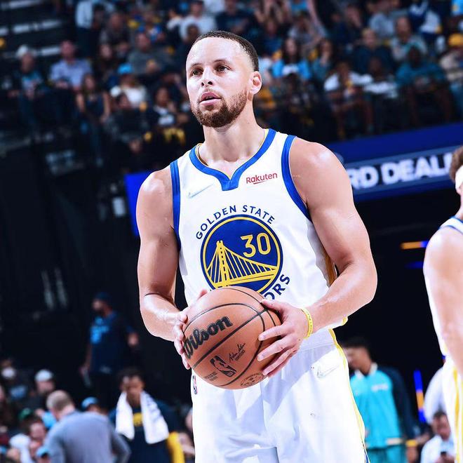 九游娱乐入口赛地聚焦：社区盾赛前热度飙升，金州勇士战术微调，更衣室稳定，年轻球员得到机会的简单介绍