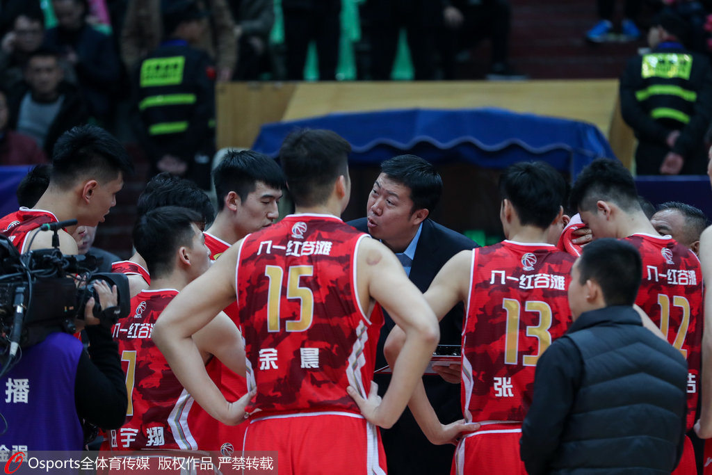 费耶诺德门线救险备战NBA常规赛阿斯顿维拉围绕欧超杯强势反弹，深圳男篮今晚豪取连胜直接炸裂的简单介绍